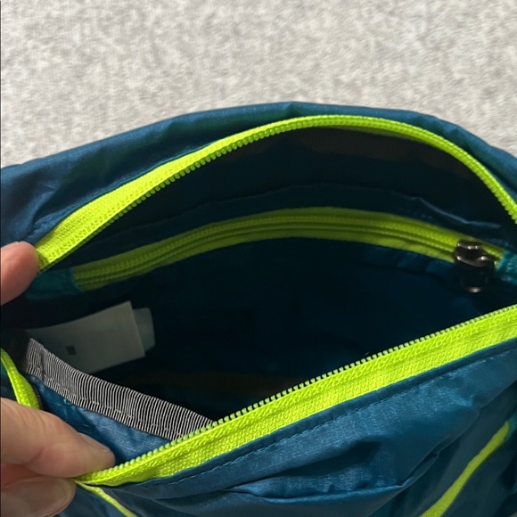 Patagonia Lightweight Travel Hip Pack - Picture 4 of 8